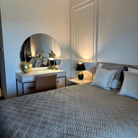 Eak Apartments-Nadmotlawie กดัญสก์ ภายนอก รูปภาพ